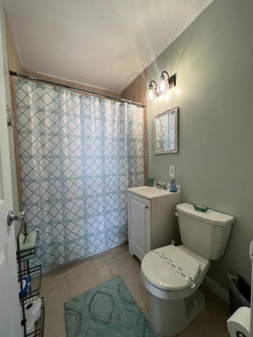 فيلا Beach Bungalow In Downtown شاطئ كوكوا المظهر الخارجي الصورة